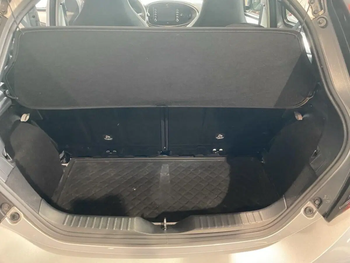 Toyota Aygo X usata a Torino (9)