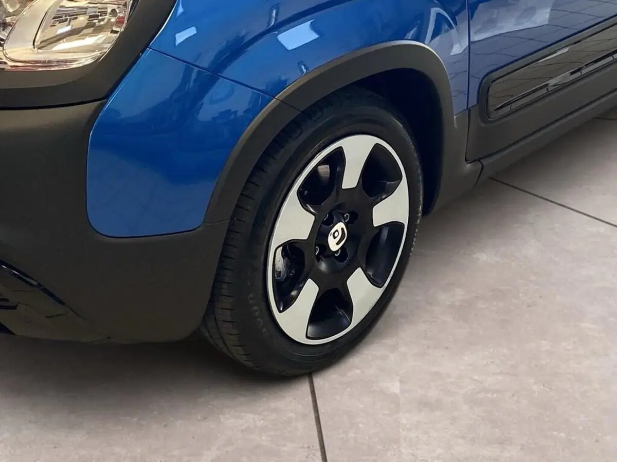 Fiat Pandina nuova a Torino (15)