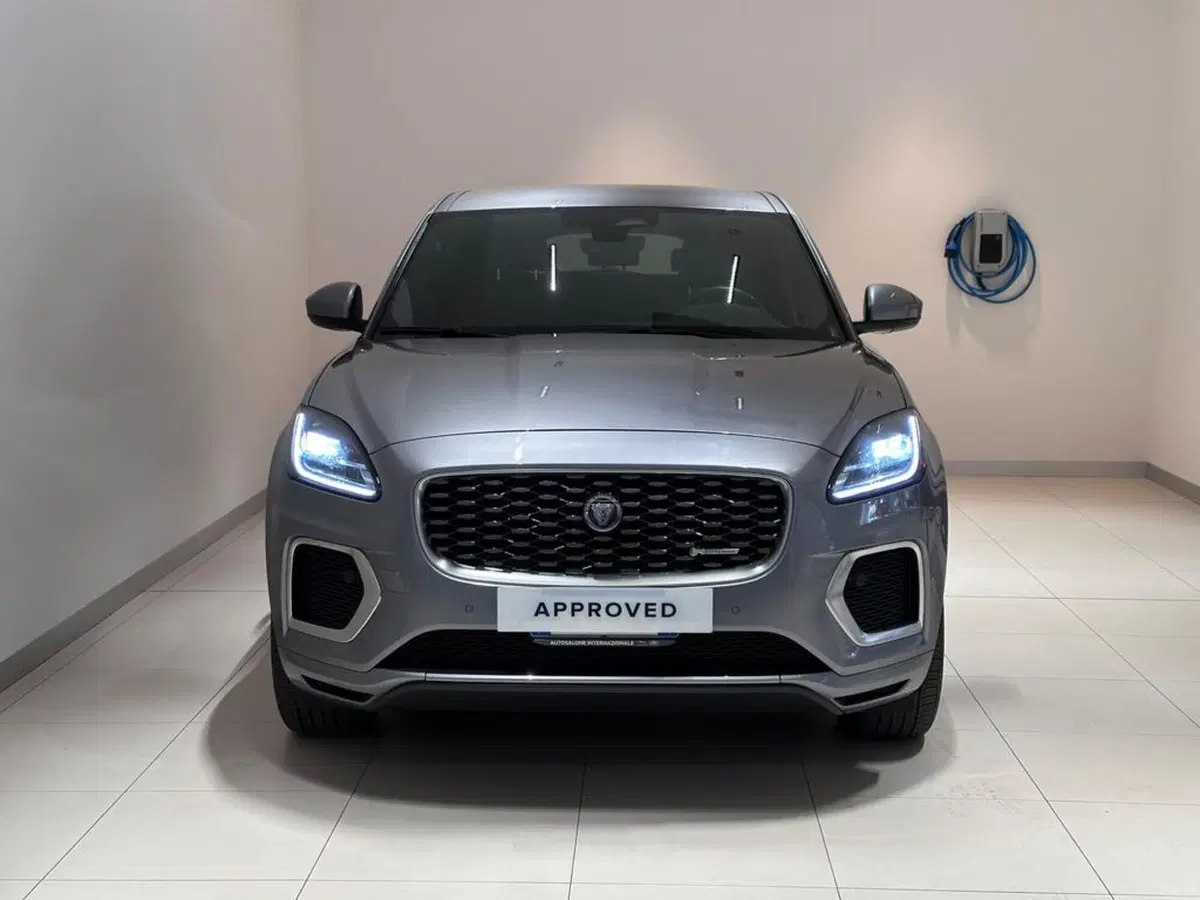 Jaguar E-Pace usata a Varese (2)
