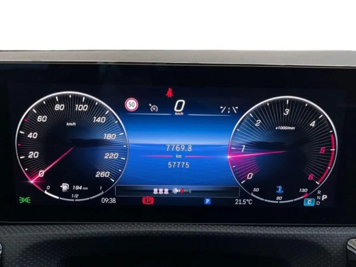 Mercedes-Benz CLA Shooting Brake usata a Verona (8)