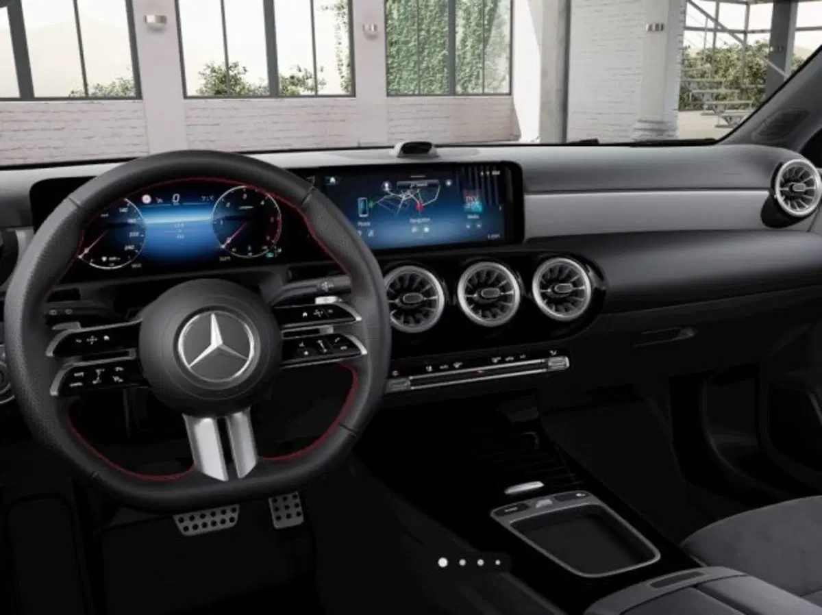 Mercedes-Benz Classe A nuova a Verona (8)