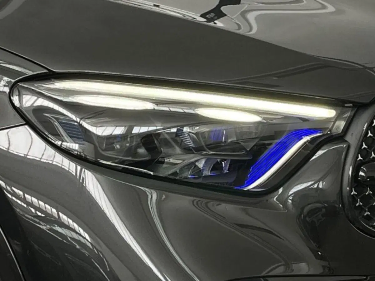 Mercedes-Benz GLC nuova a Verona (16)