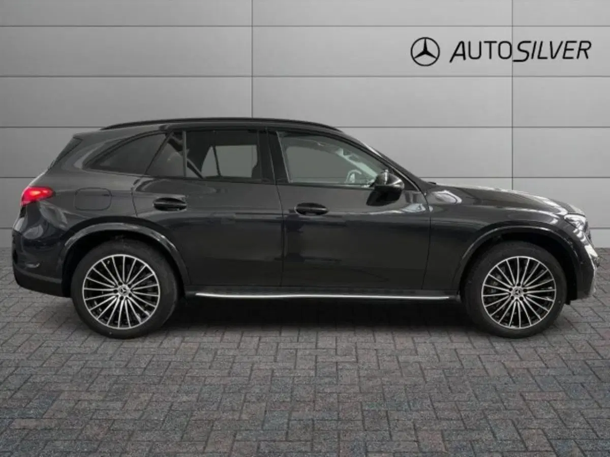Mercedes-Benz GLC nuova a Verona (5)