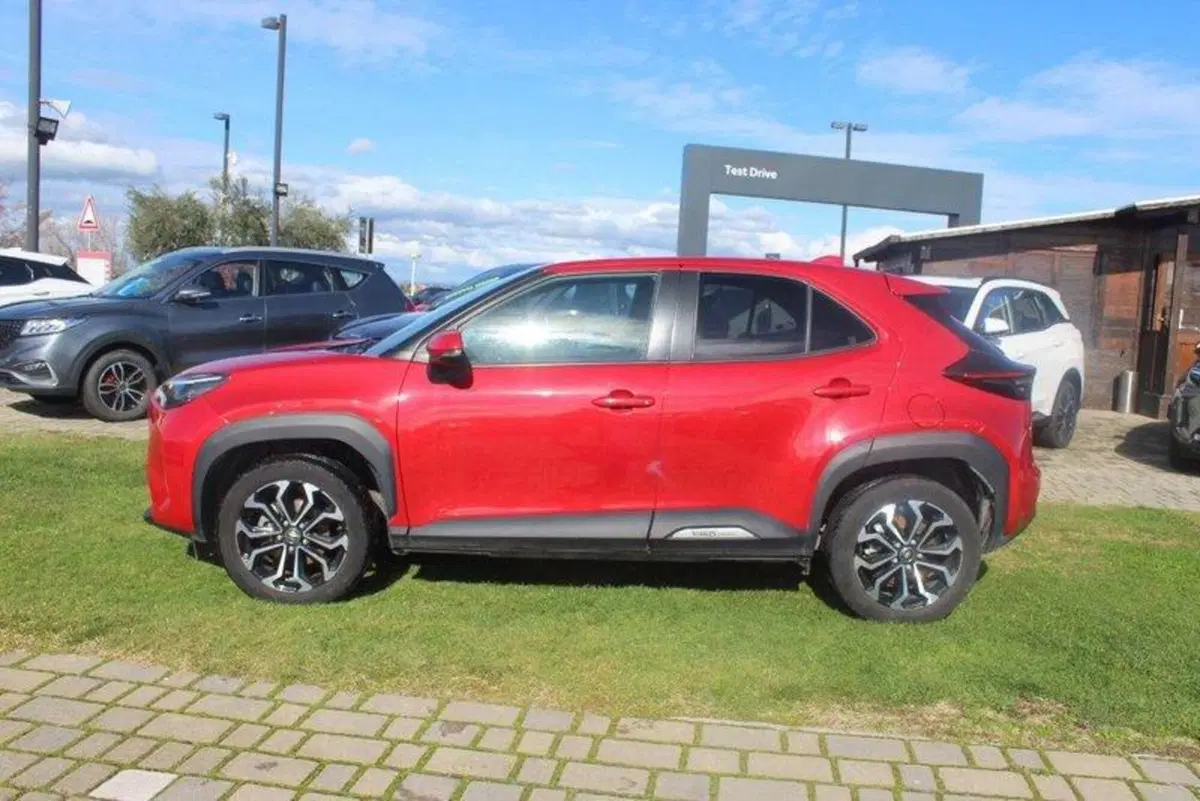 Toyota Yaris Cross usata a Roma (2)