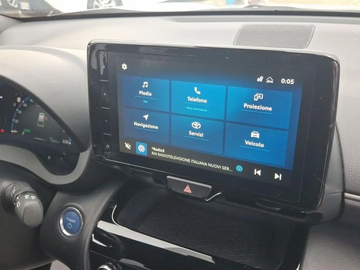 Toyota Yaris Cross usata a Roma (10)