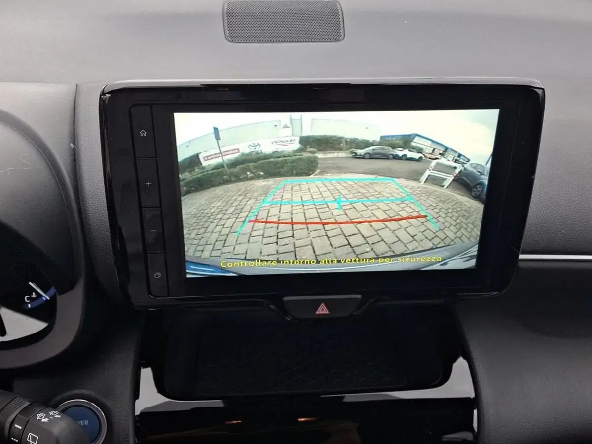 Toyota Yaris Cross usata a Roma (15)