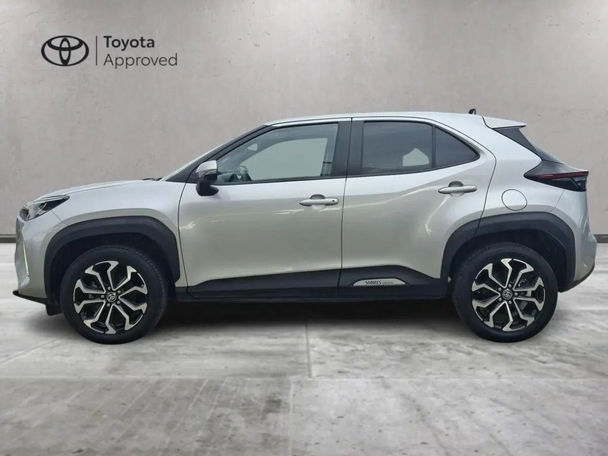 Toyota Yaris Cross usata a Roma (3)
