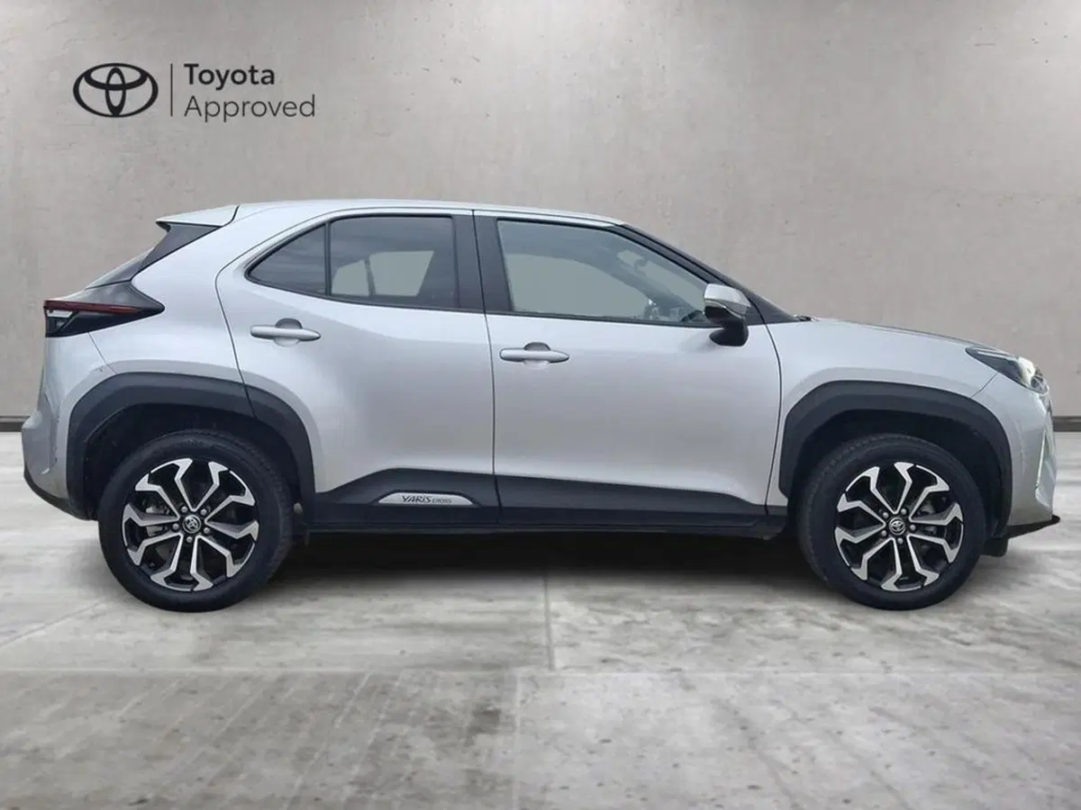 Toyota Yaris Cross usata a Roma (4)