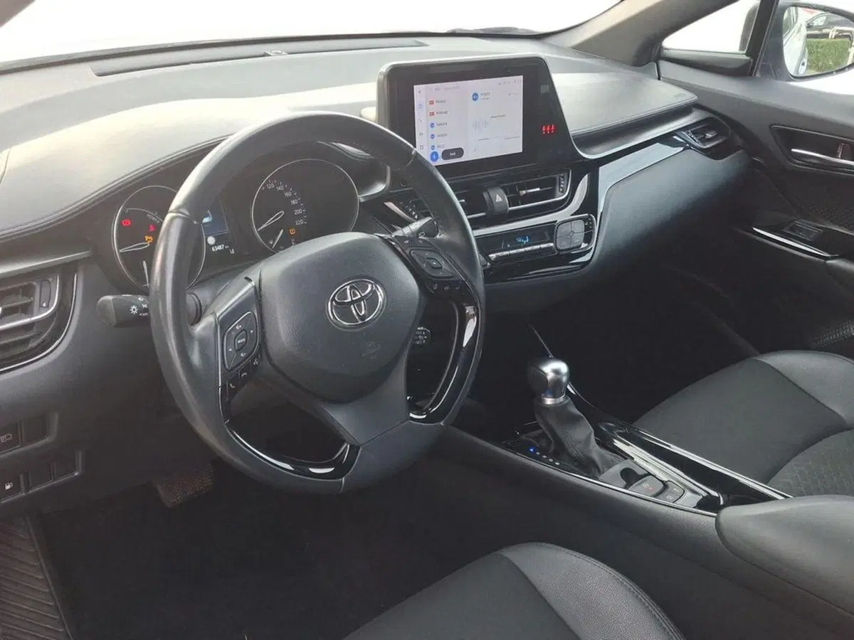 Toyota Toyota C-HR usata a Roma (7)