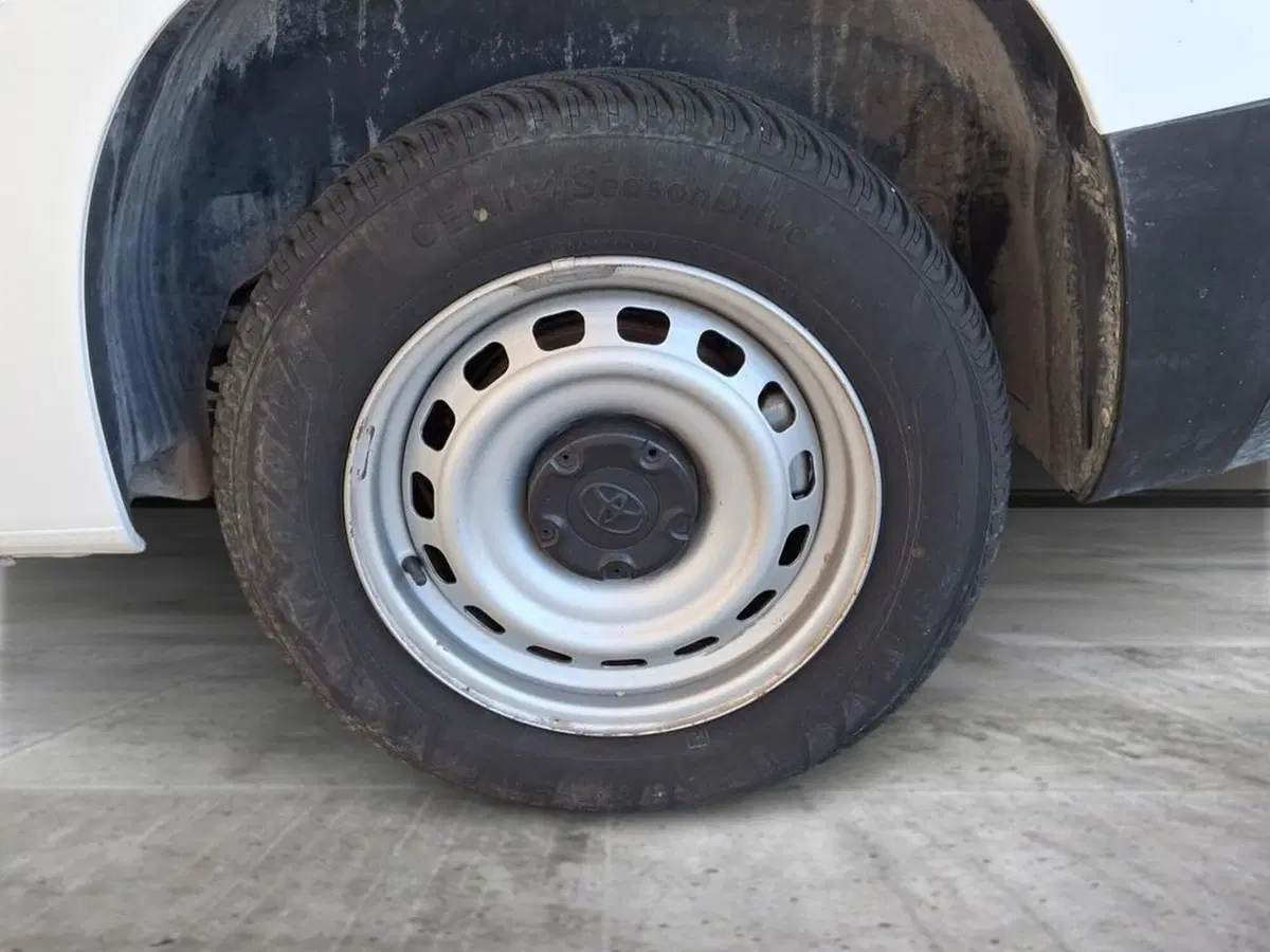 Toyota Proace City Furgone usata a Roma (14)