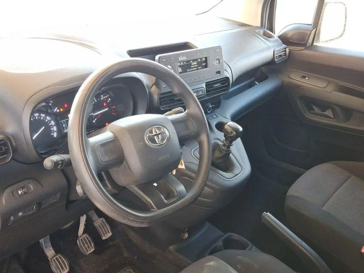 Toyota Proace City Furgone usata a Roma (7)