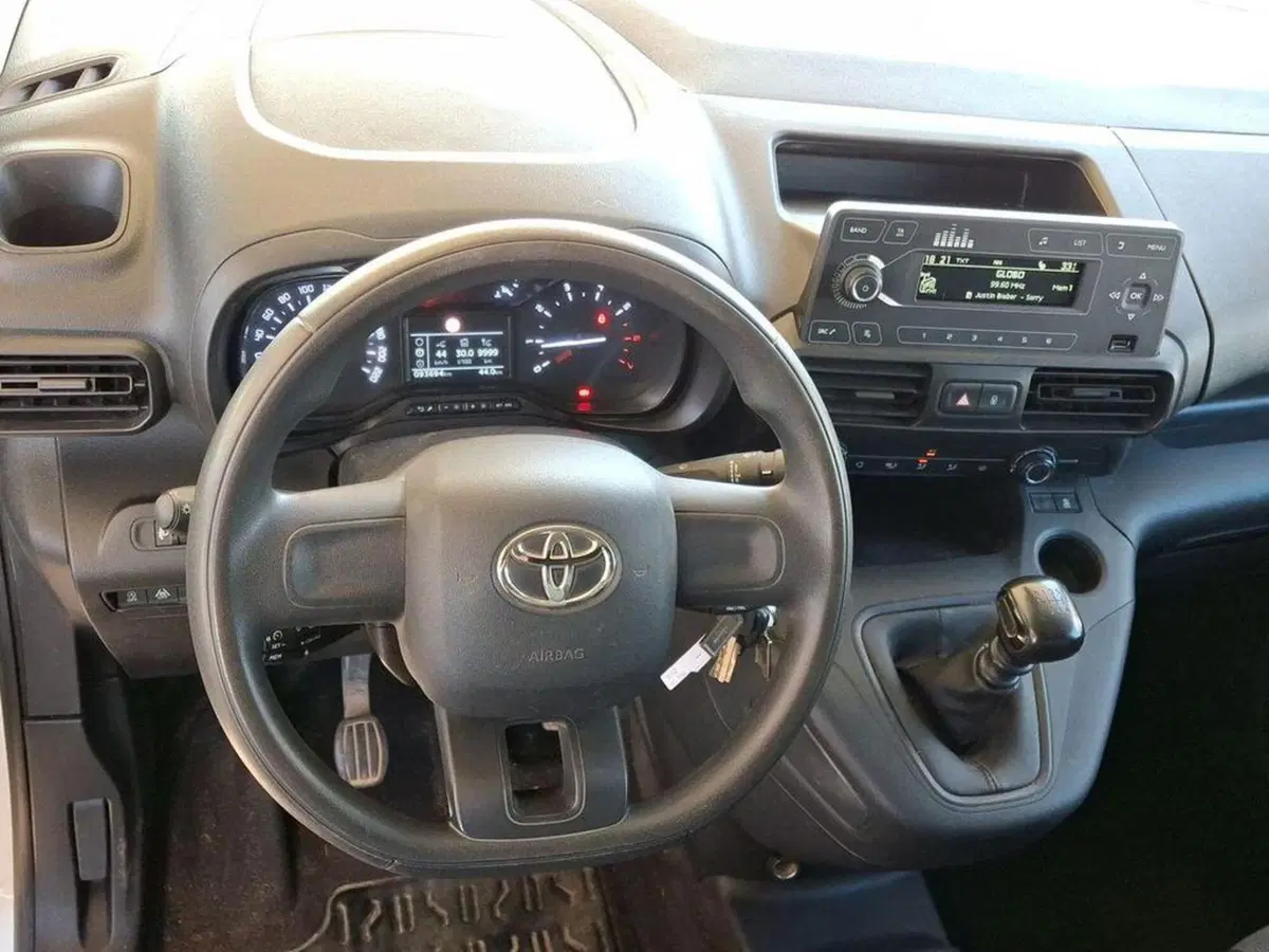 Toyota Proace City Furgone usata a Roma (8)