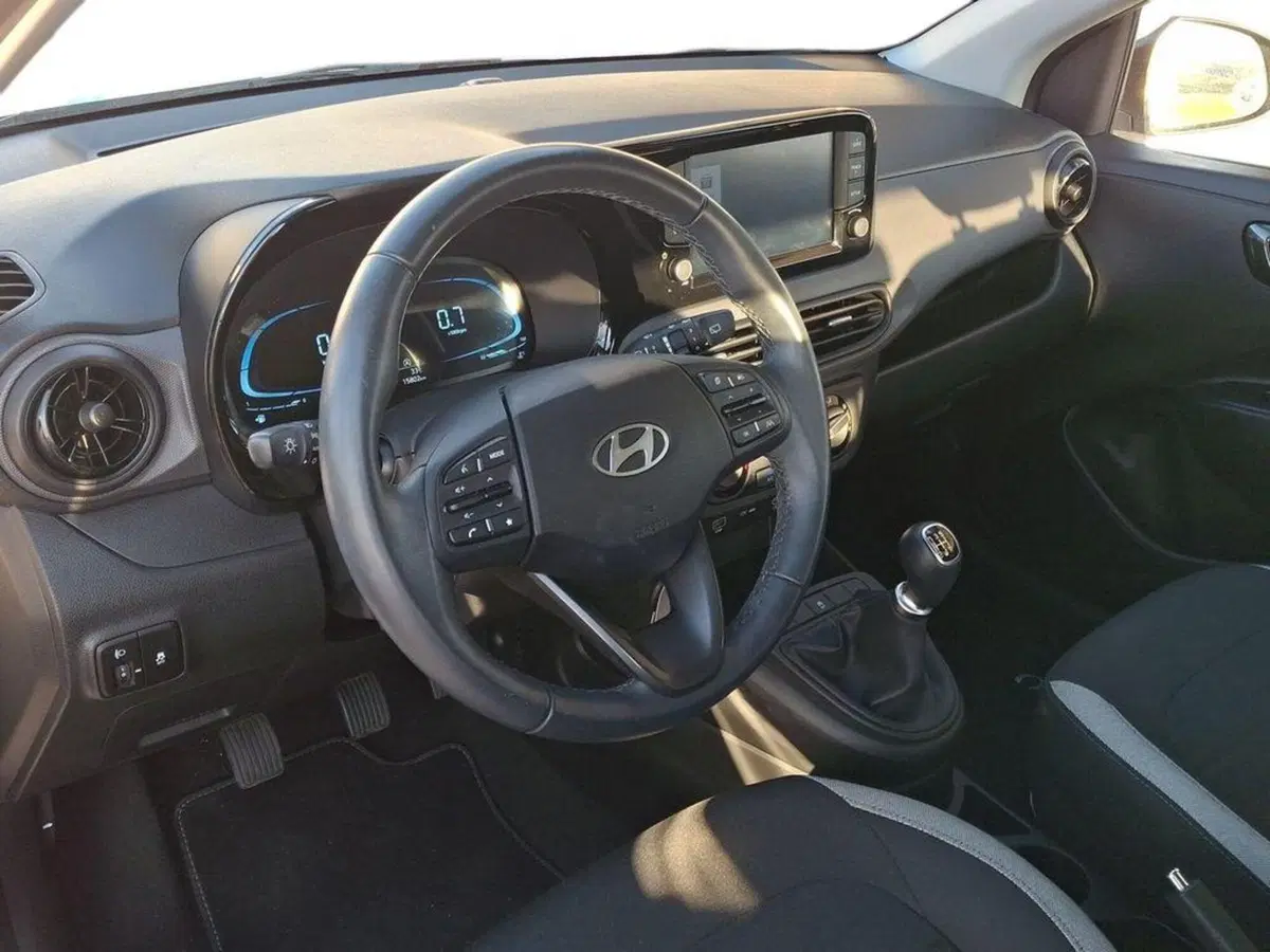 Hyundai i10 usata a Roma (6)