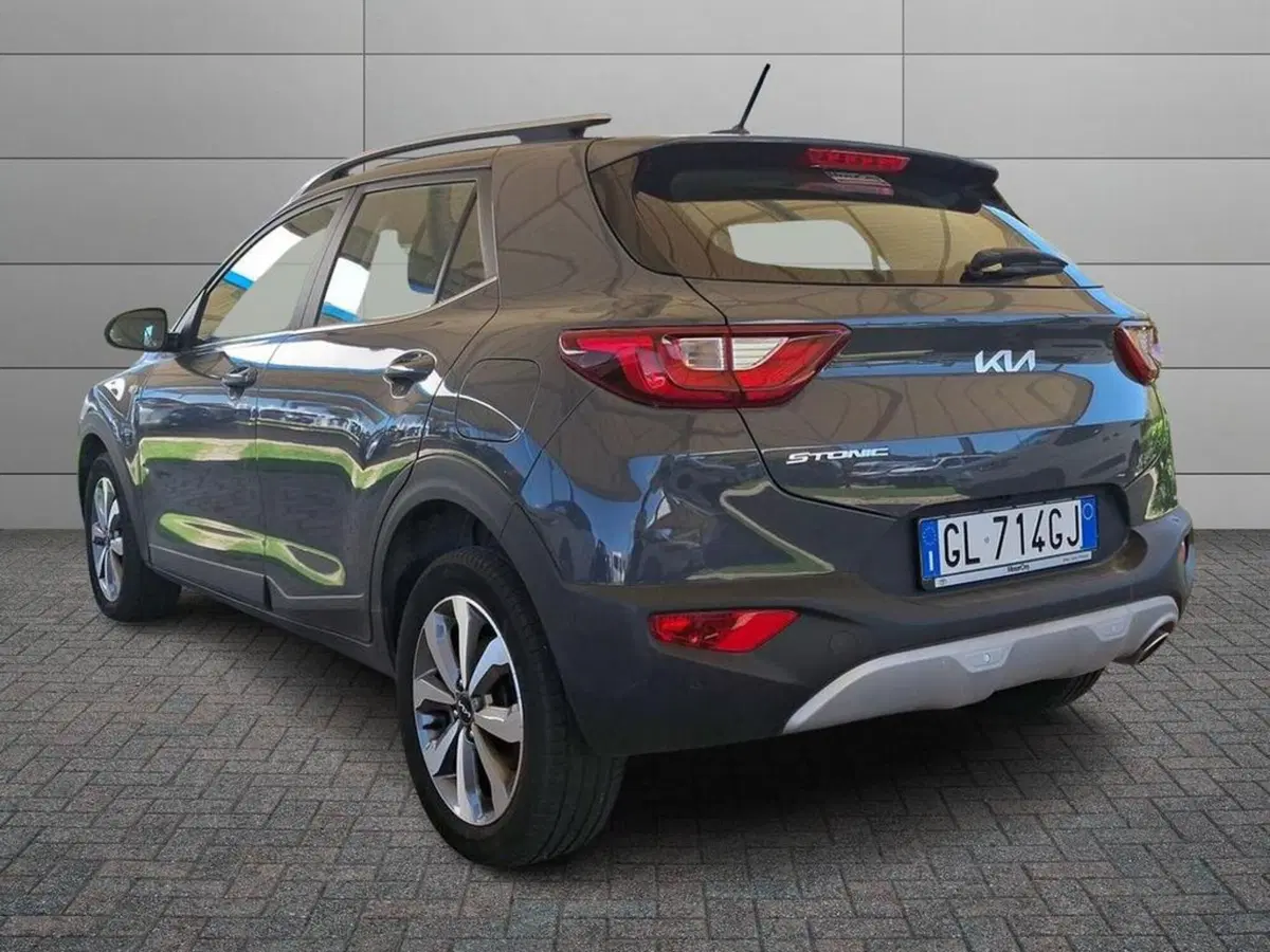 Kia Stonic usata a Roma (4)