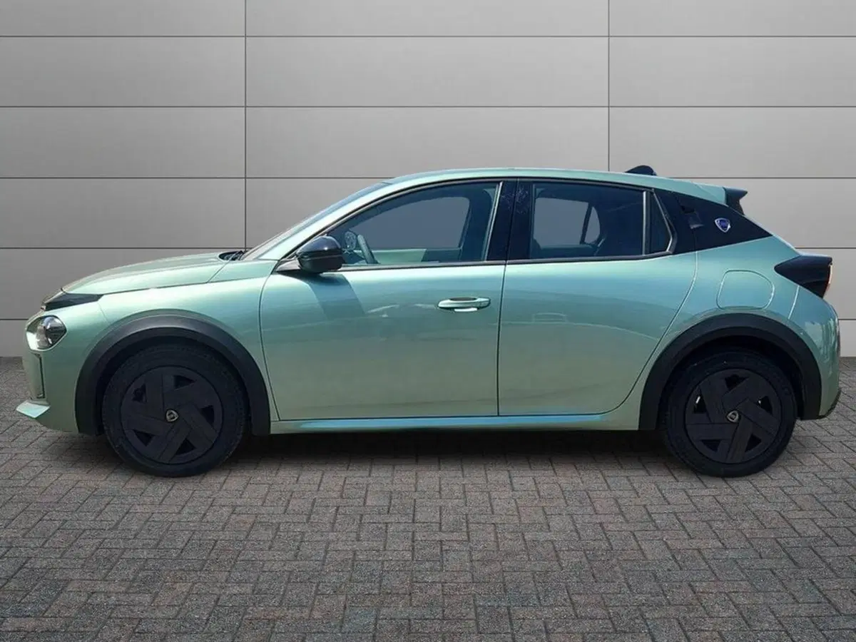 Lancia Ypsilon usata a Roma (2)