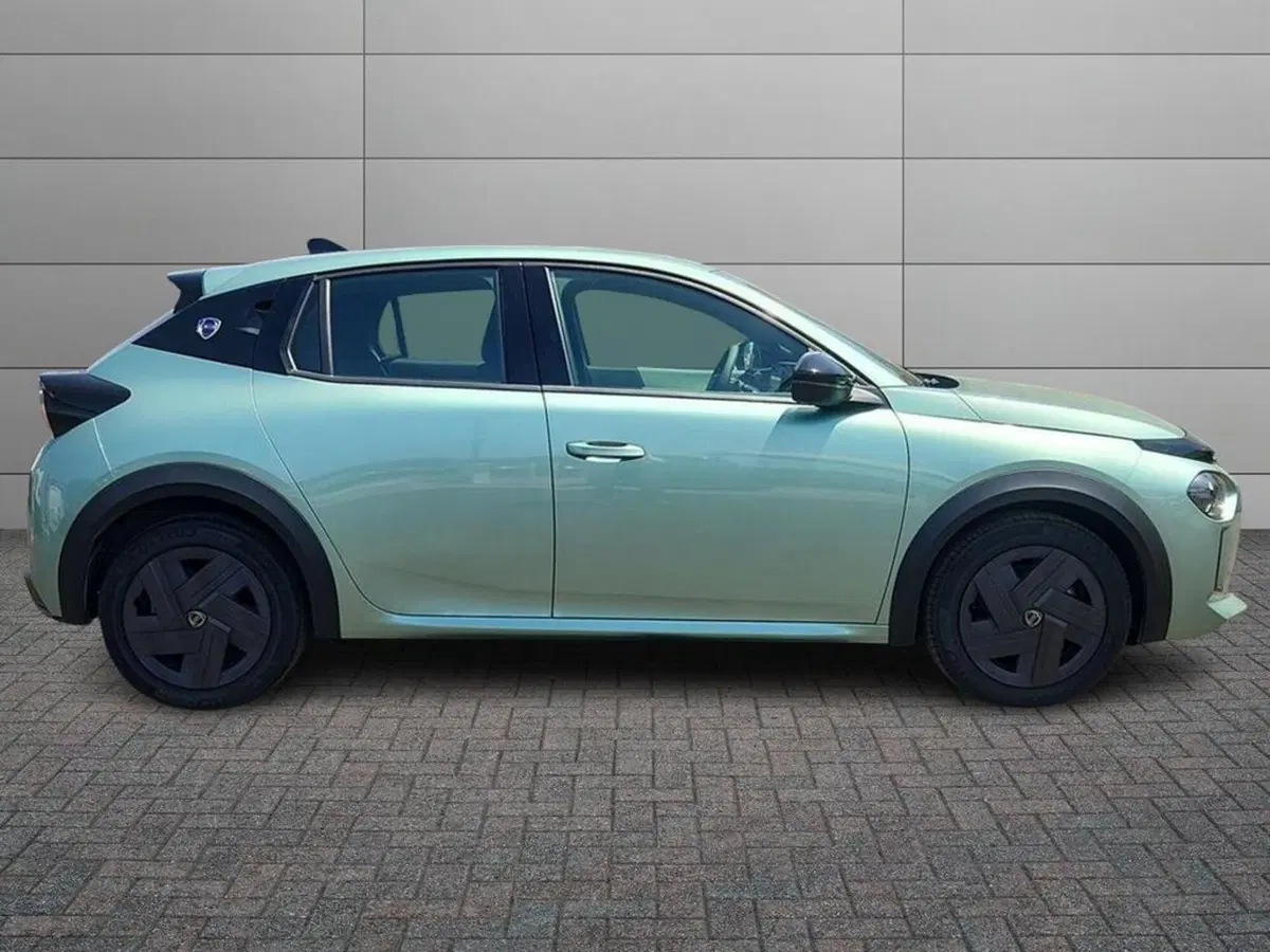 Lancia Ypsilon usata a Roma (3)