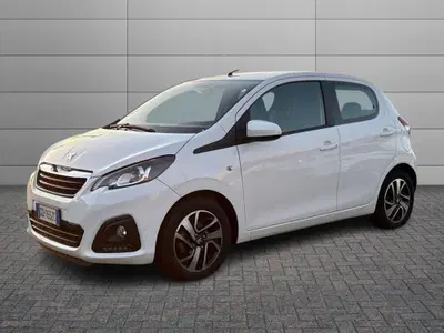 Peugeot 108 72 5 porte Active del 2021 usata a Roma