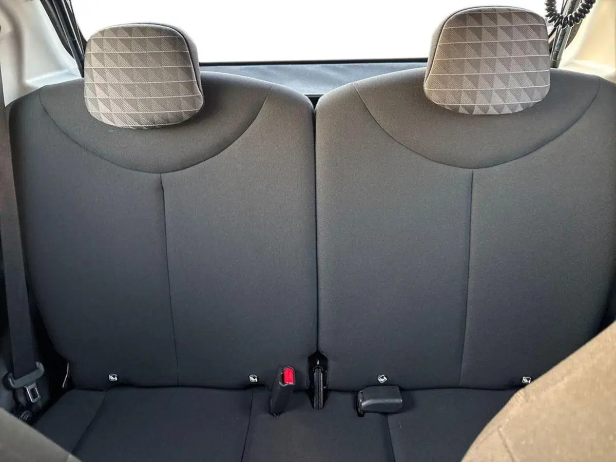 Peugeot 108 usata a Roma (10)