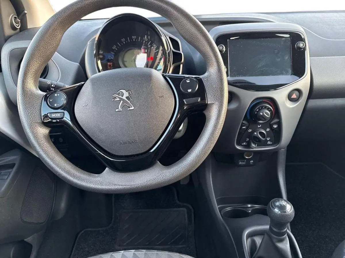 Peugeot 108 usata a Roma (7)