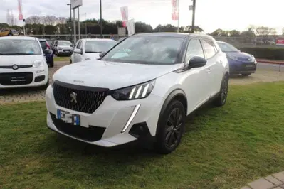 Peugeot 2008 PureTech 130 S&S EAT8 GT Line del 2020 usata a Roma