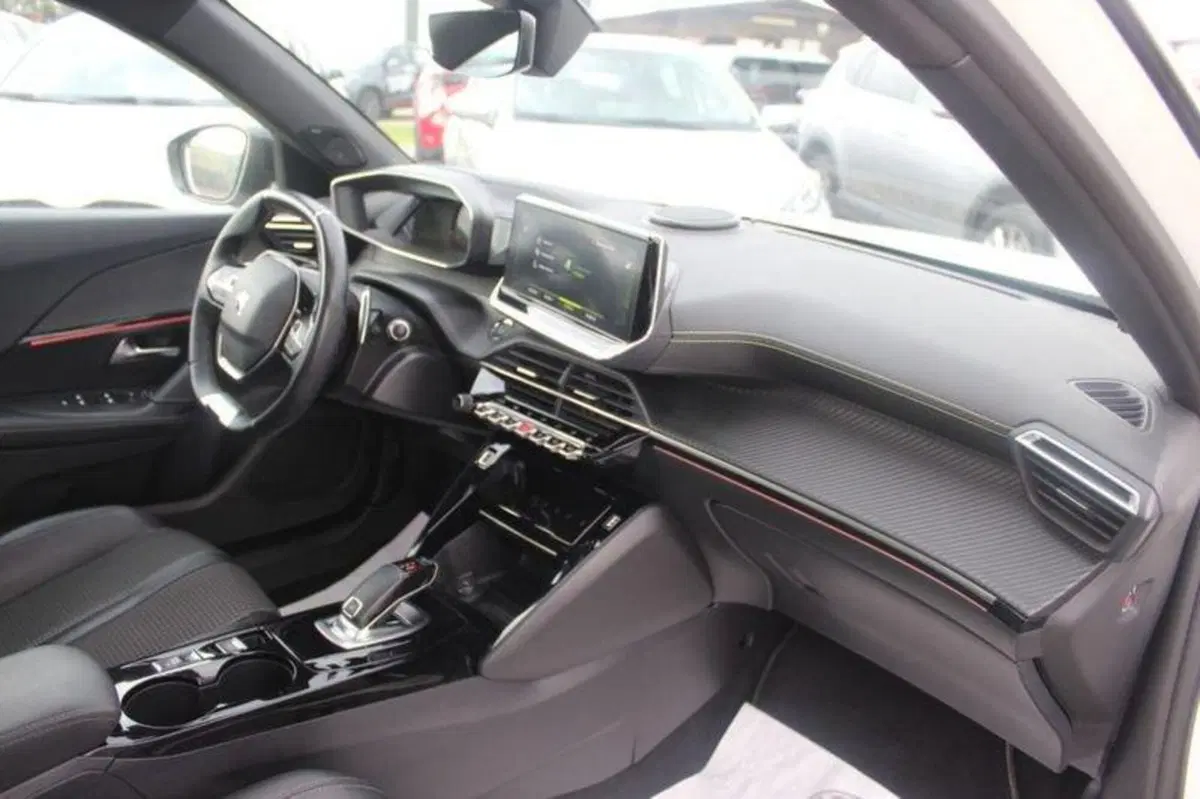 Peugeot 2008 usata a Roma (8)