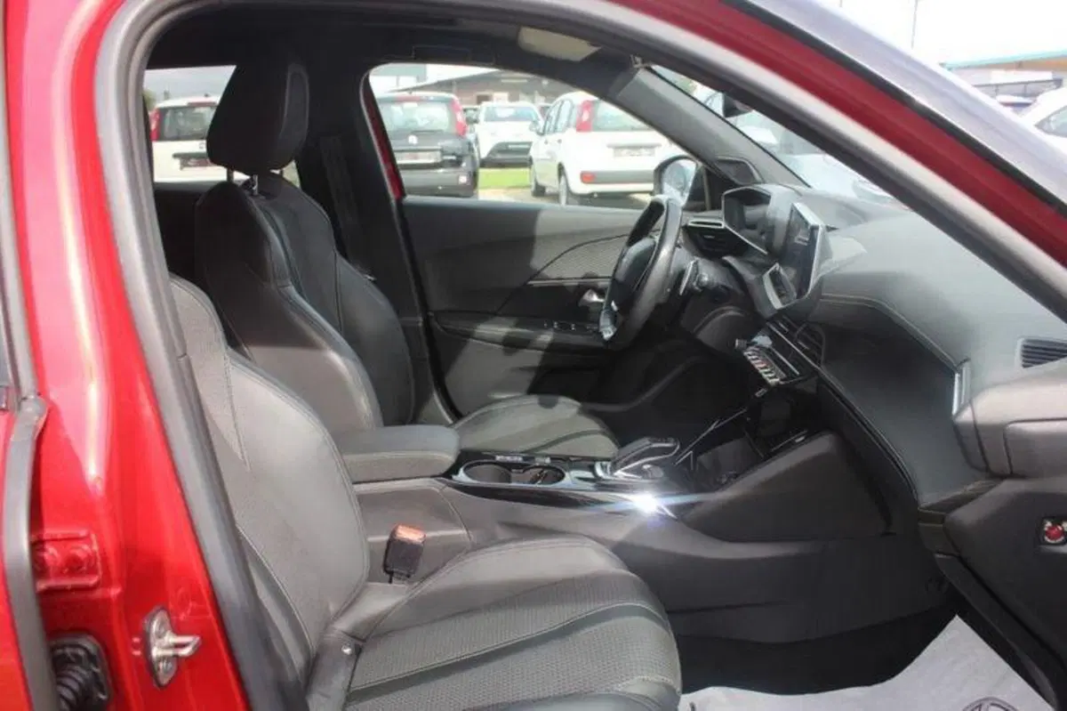 Peugeot 2008 usata a Roma (9)