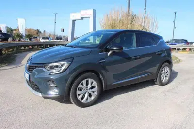 Renault Captur 1.6 full hybrid Techno 145cv auto del 2022 usata a Roma