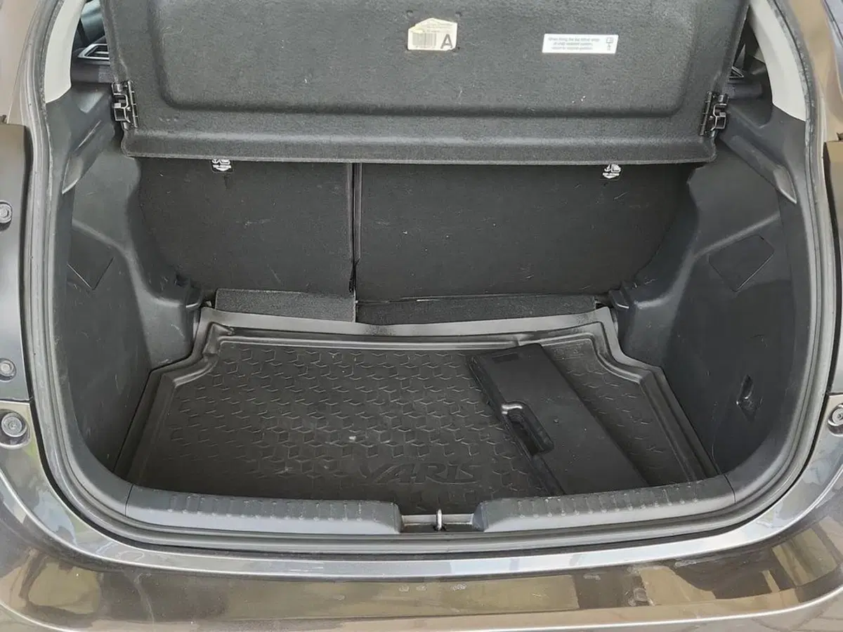 Toyota Yaris usata a Roma (6)