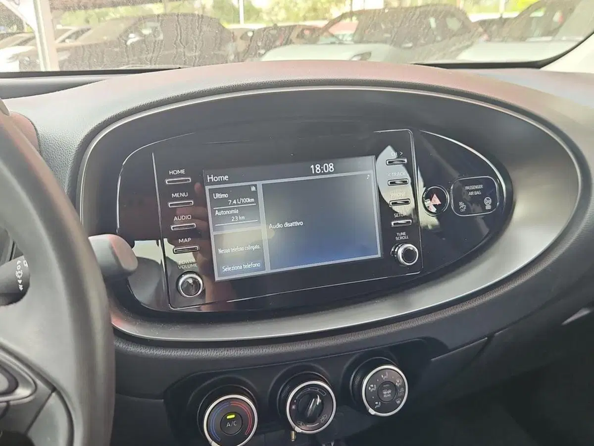 Toyota Aygo X usata a Roma (9)
