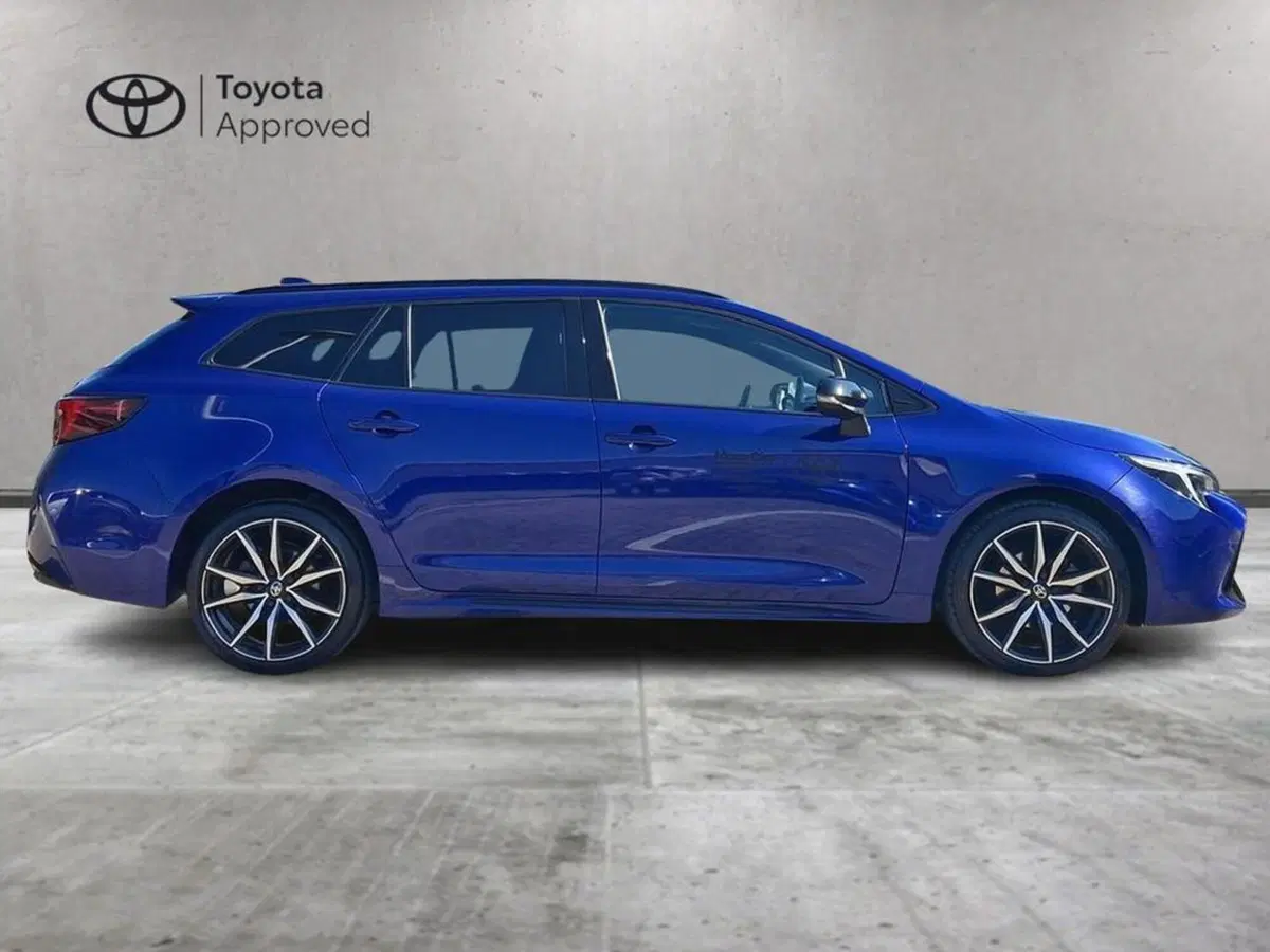 Toyota Corolla Touring Sports usata a Roma (4)