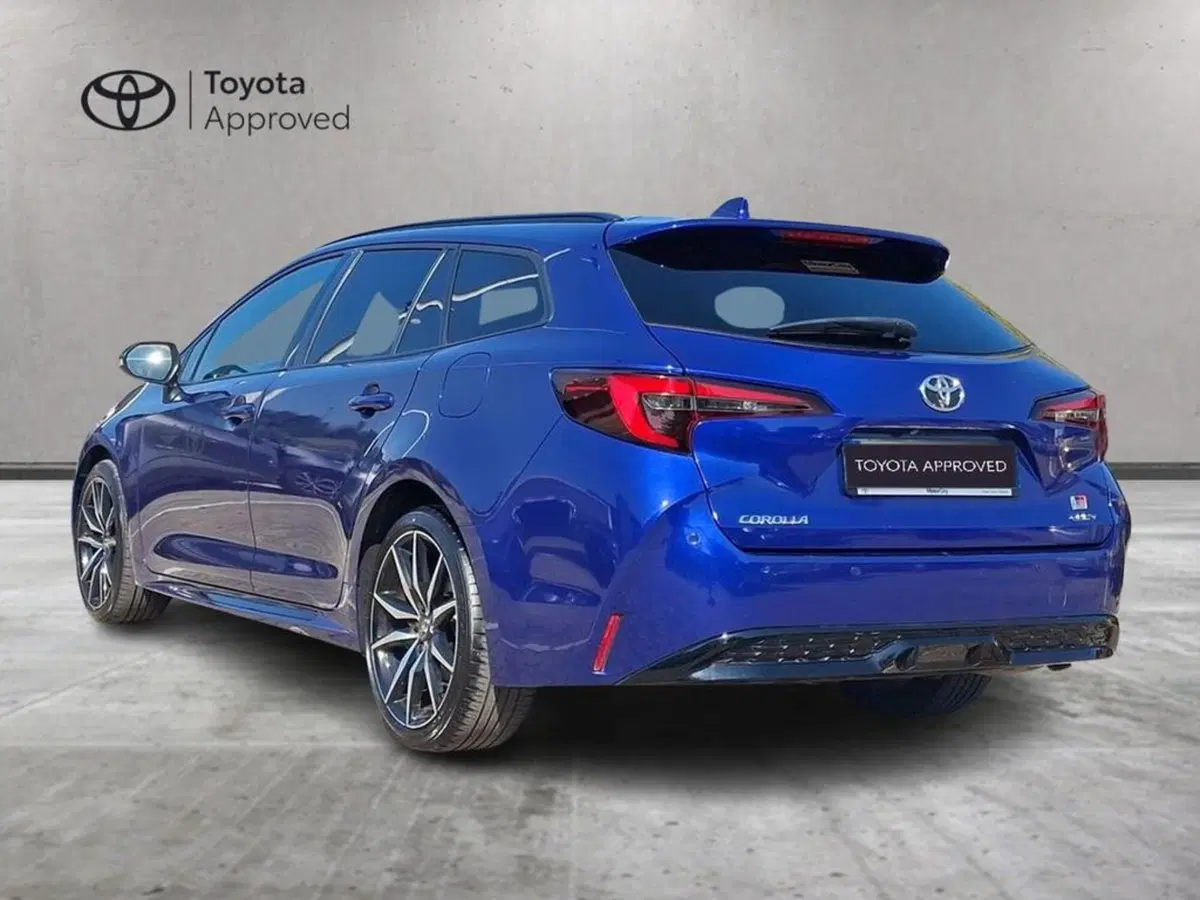 Toyota Corolla Touring Sports usata a Roma (5)