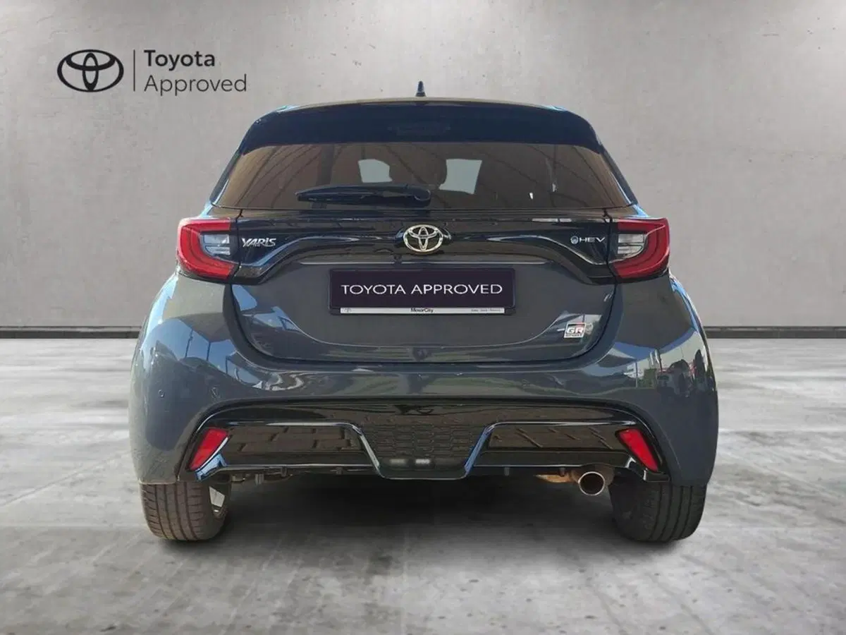 Toyota Yaris Cross usata a Roma (12)