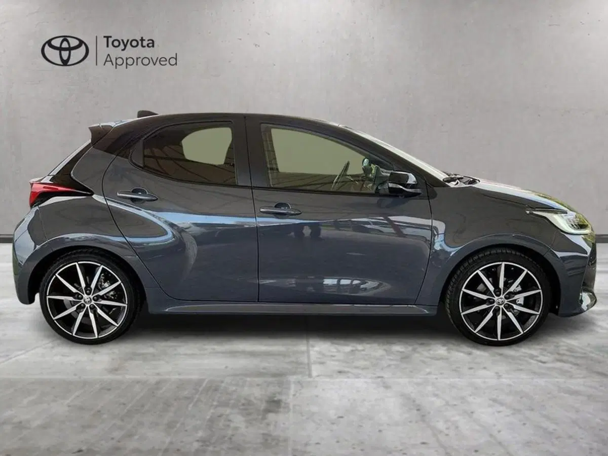 Toyota Yaris Cross usata a Roma (4)