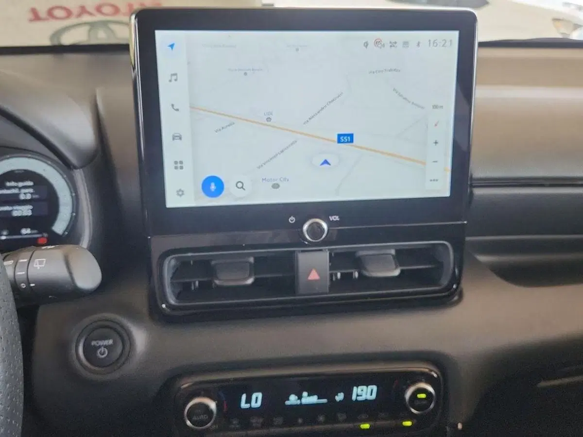 Toyota Yaris Cross usata a Roma (10)