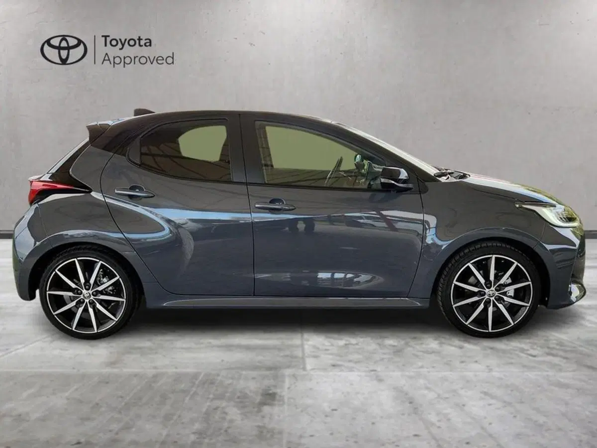 Toyota Yaris Cross usata a Roma (4)