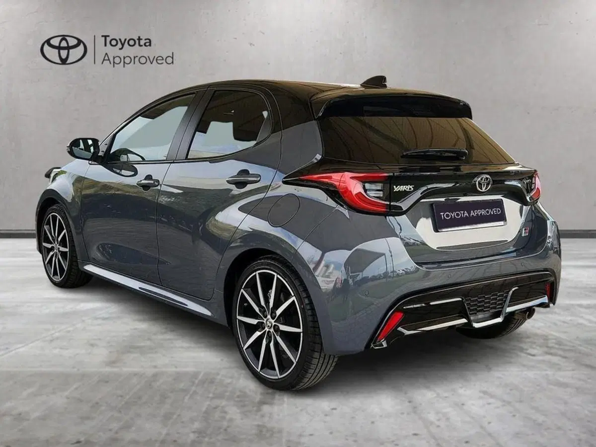 Toyota Yaris Cross usata a Roma (5)