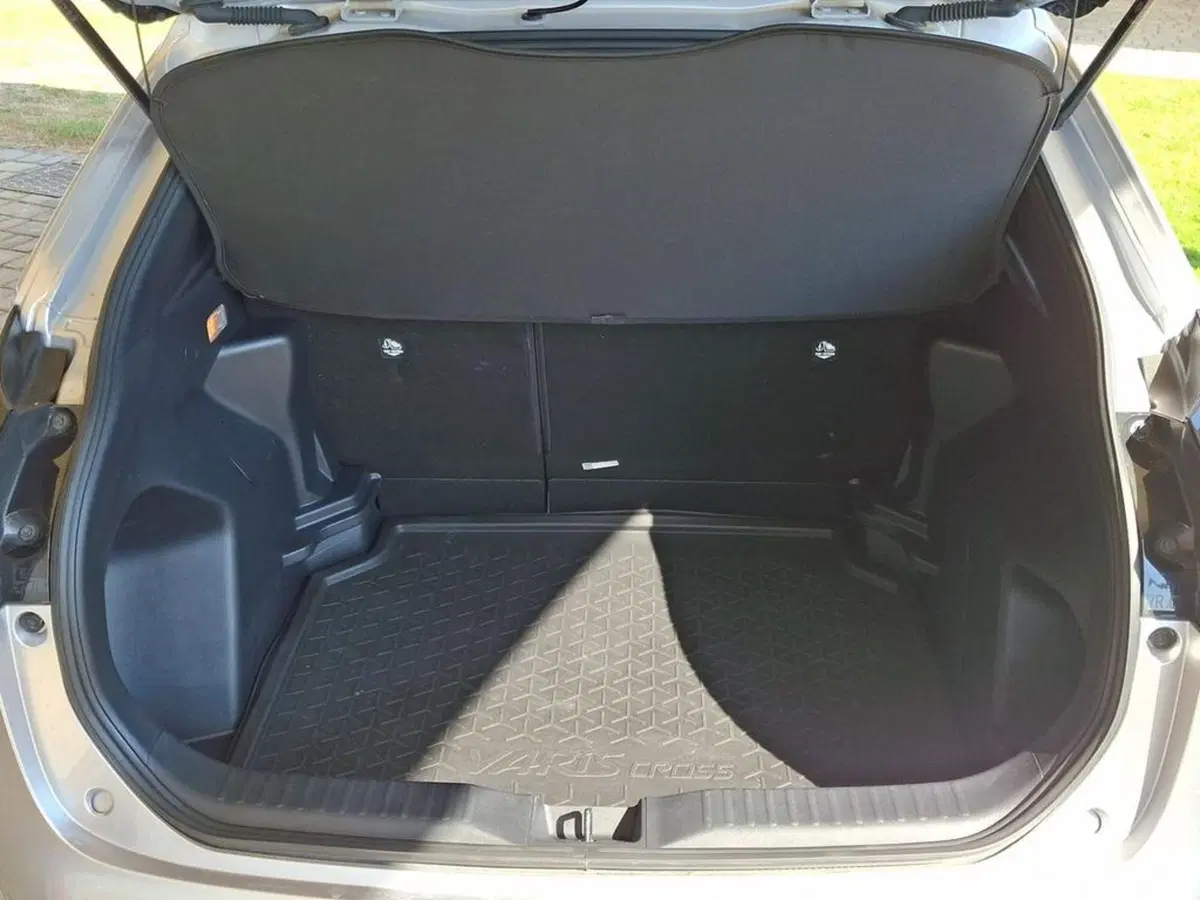 Toyota Yaris Cross usata a Roma (6)