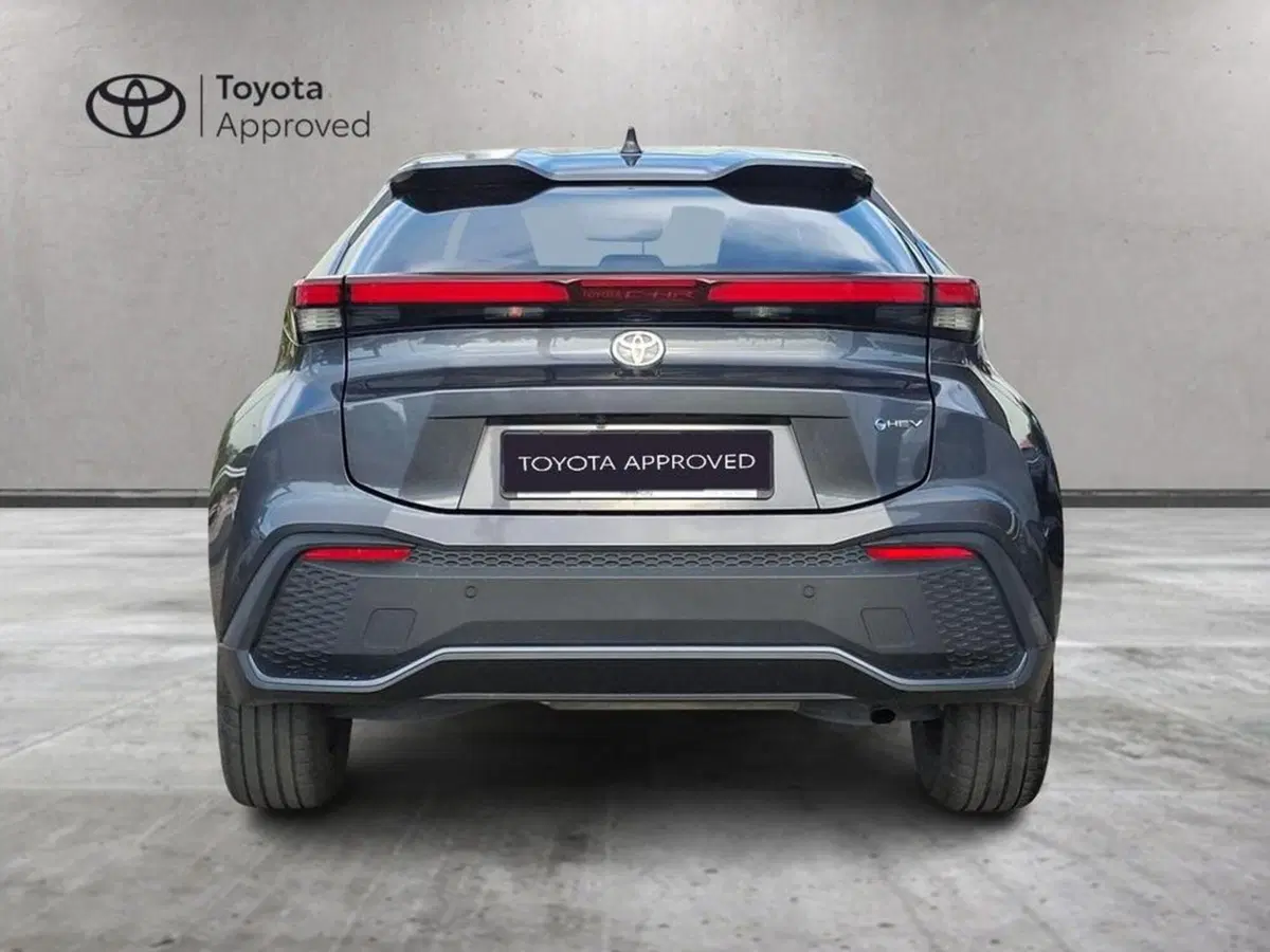 Toyota Toyota C-HR usata a Roma (12)