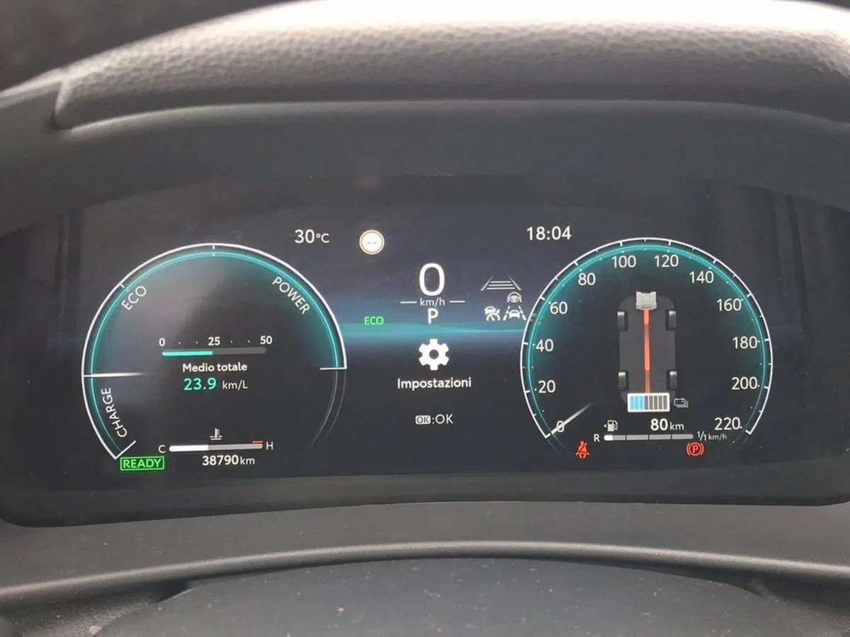 Toyota Toyota C-HR usata a Roma (9)