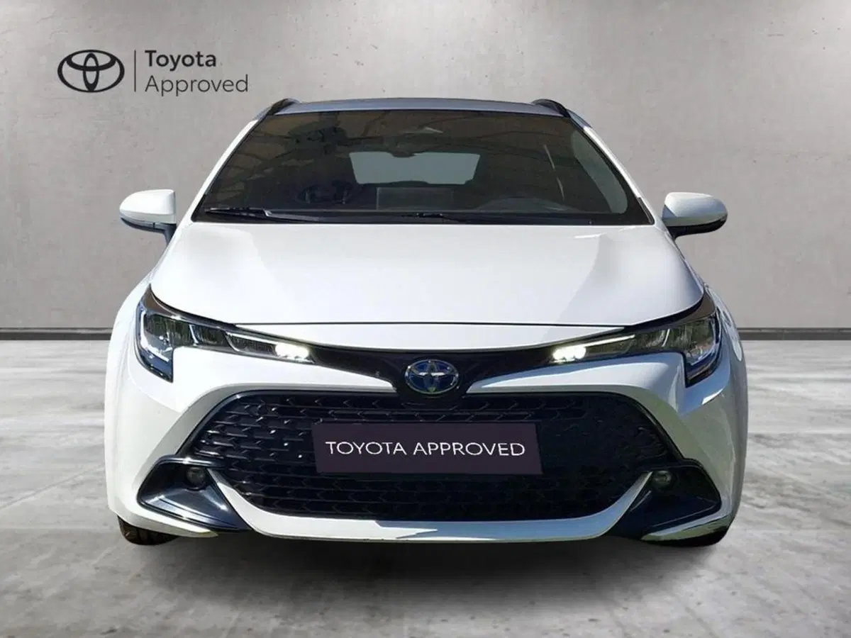 Toyota Corolla Touring Sports usata a Roma (13)
