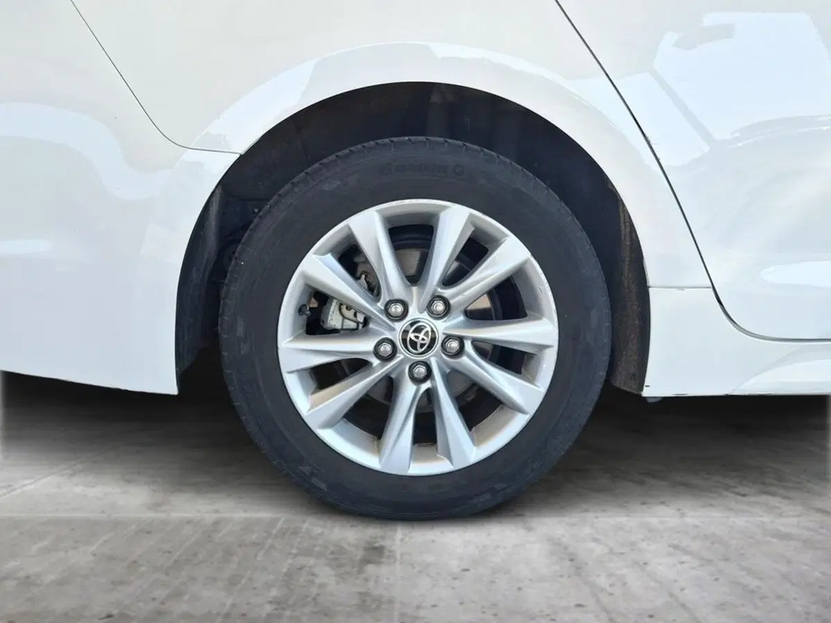 Toyota Corolla Touring Sports usata a Roma (14)
