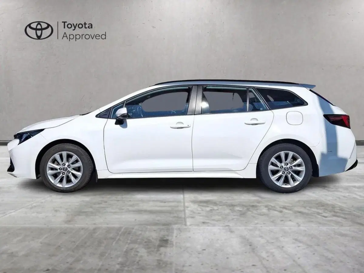 Toyota Corolla Touring Sports usata a Roma (3)