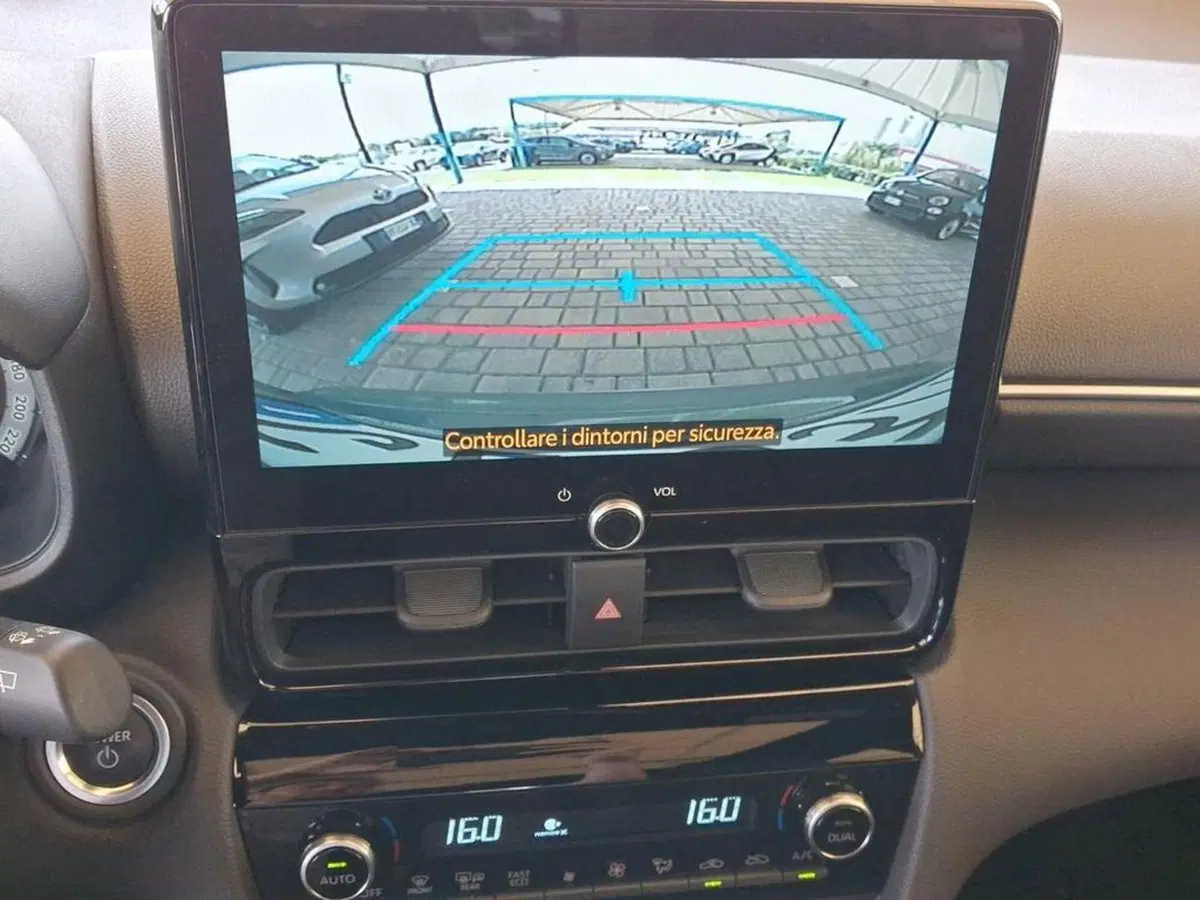 Toyota Yaris Cross usata a Roma (15)