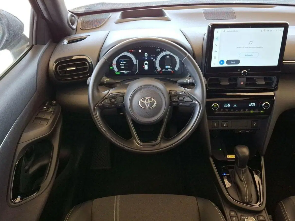 Toyota Yaris Cross usata a Roma (8)