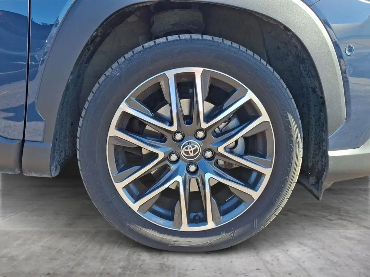 Toyota Corolla Cross usata a Roma (14)