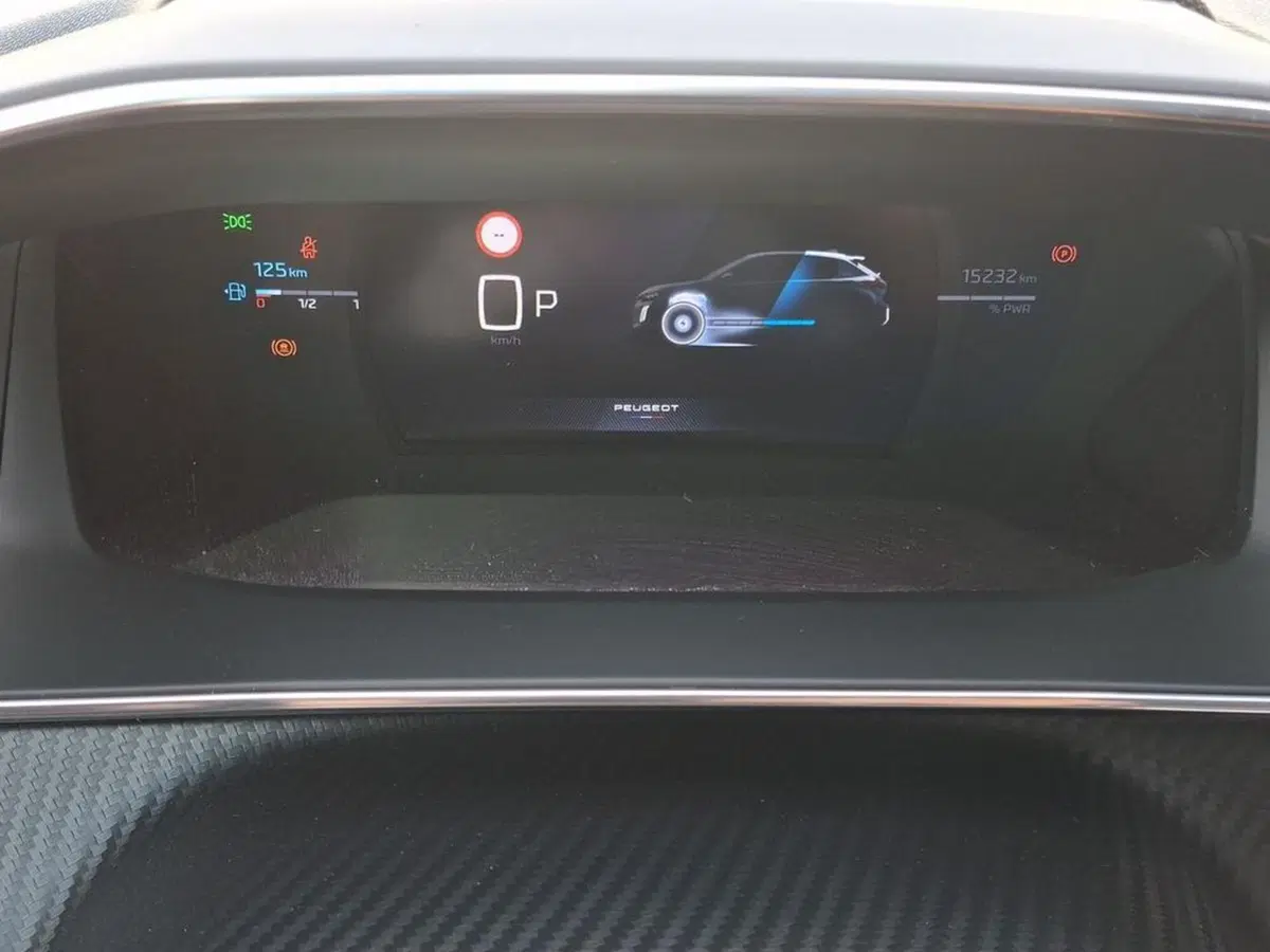 Peugeot 208 usata a Roma (8)