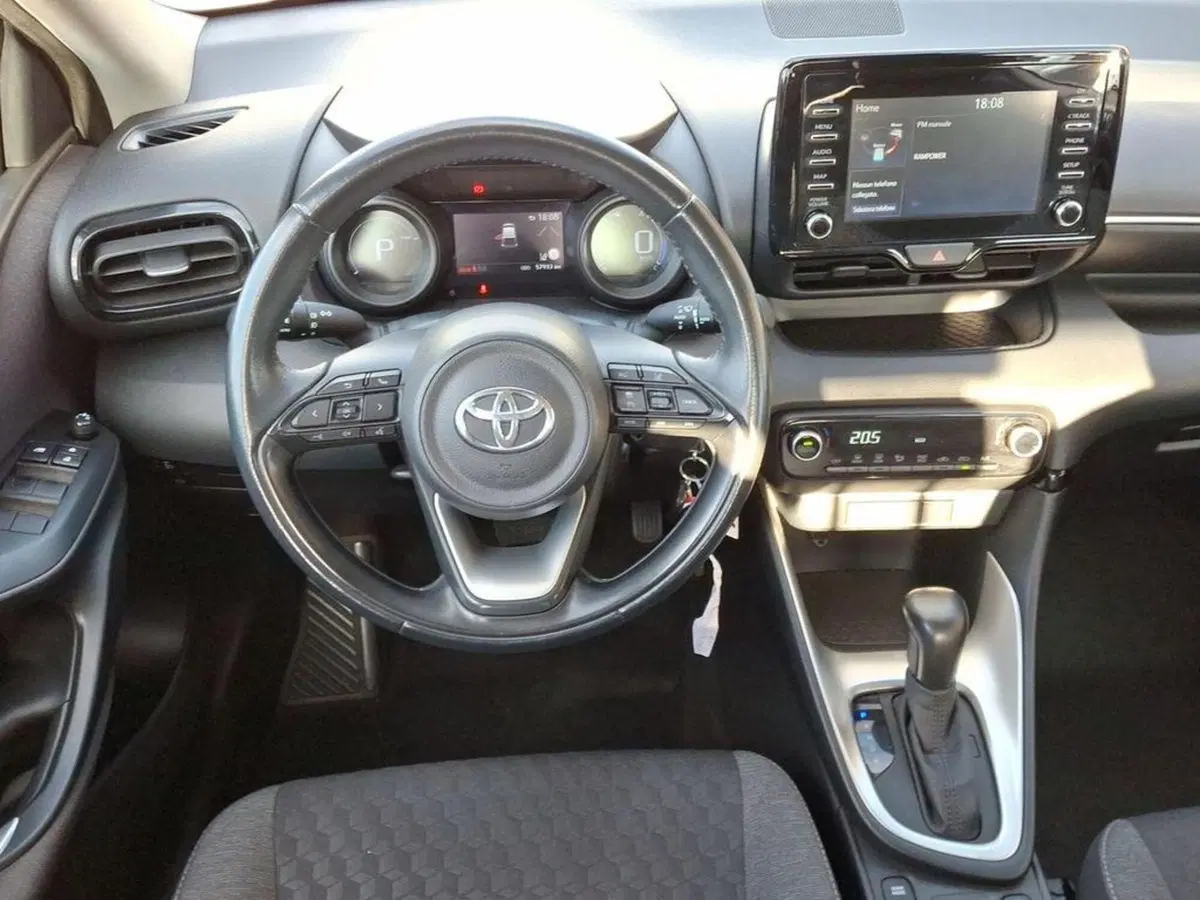 Toyota Yaris usata a Roma (8)