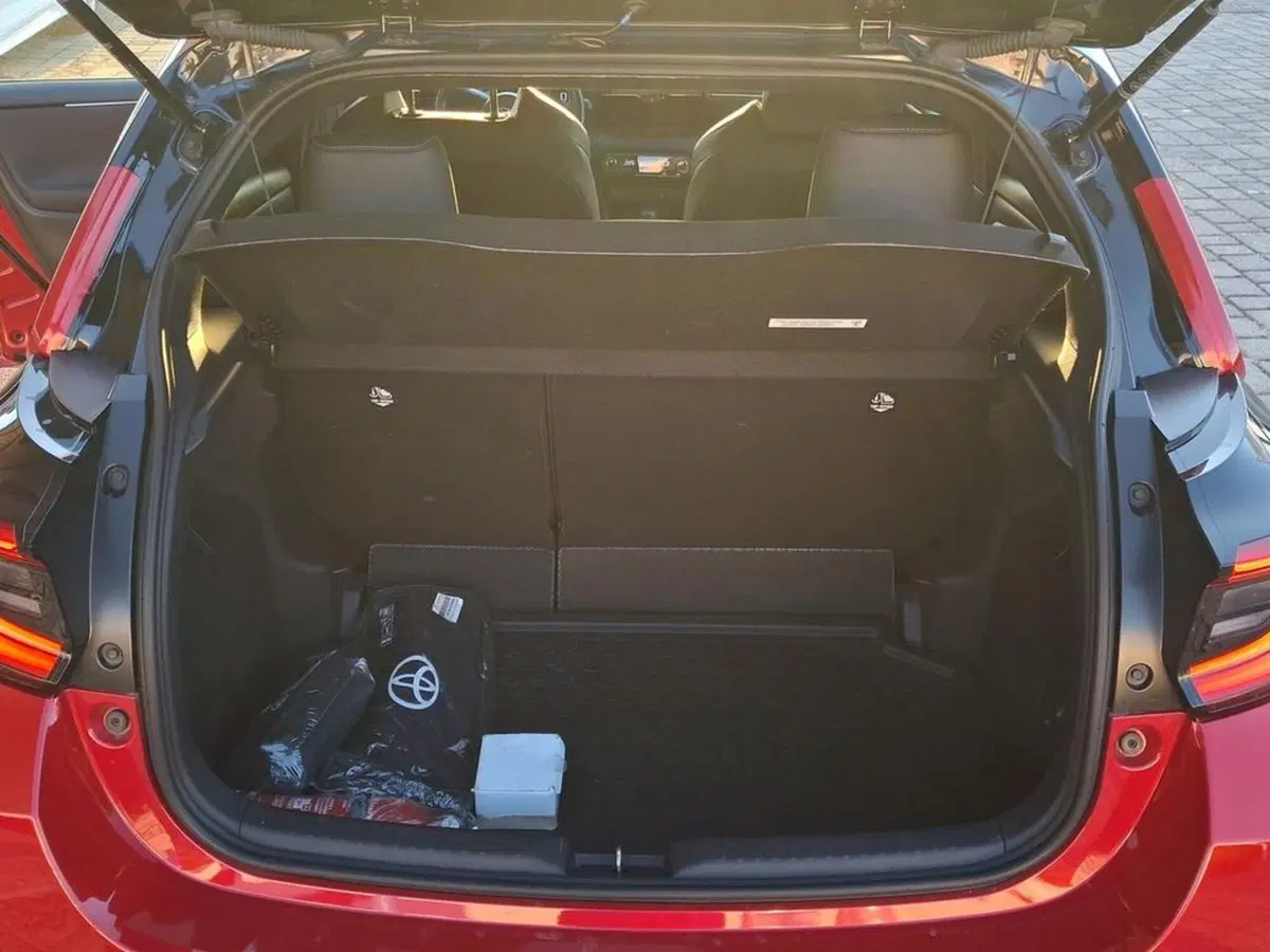 Toyota Yaris usata a Roma (6)