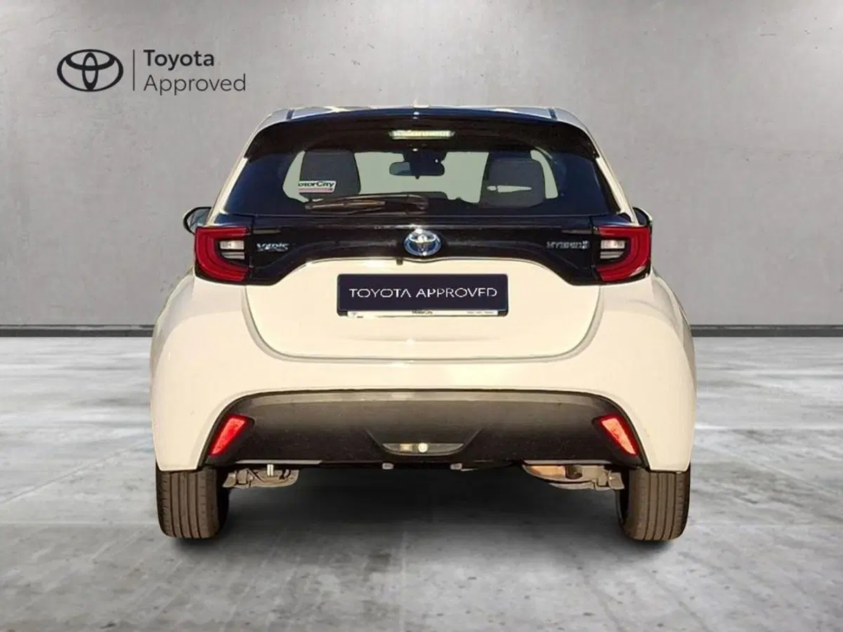 Toyota Yaris usata a Roma (12)