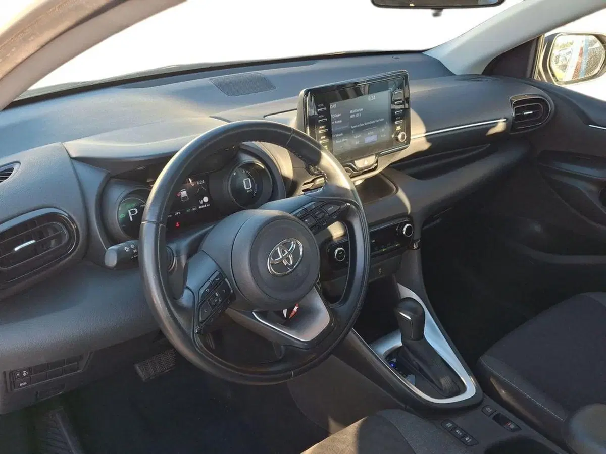 Toyota Yaris usata a Roma (7)